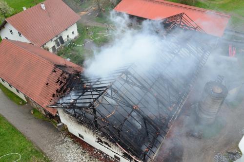 2016-05-04-bauernhofbrand-hinterndobl-gemeinde-dorf-an-der-pram-DSC 0324-thumbnail