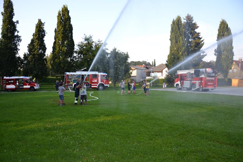 2016-08-17 Wasserspaß im Volksfestgelände  Wasserspaß 2