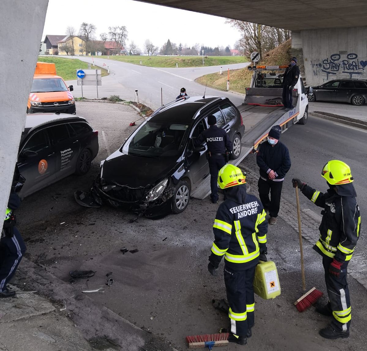 2020 12 02 FF Andorf Verkehrsunfall Teuflauer Straße L1128 Unterführung B137 004 WEB