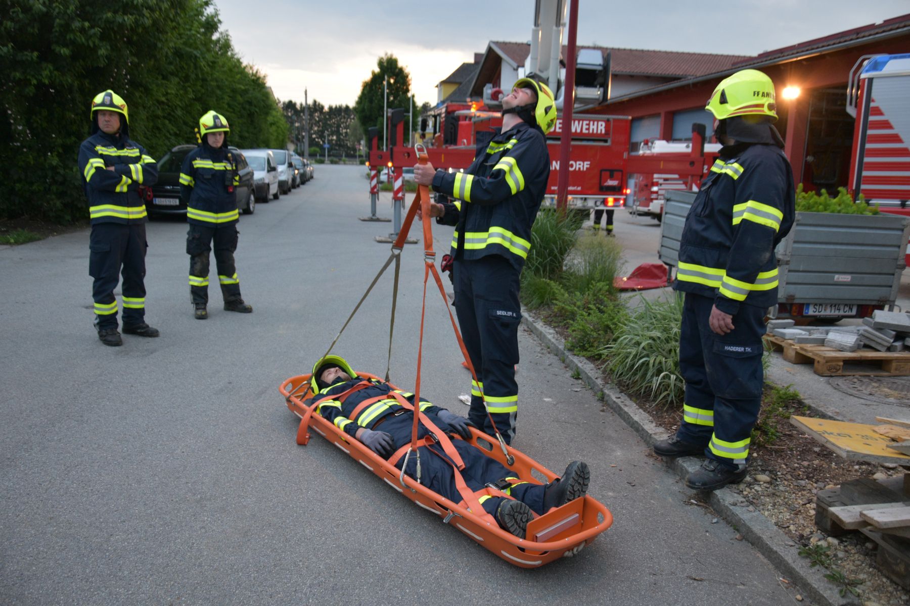 2021 06 08 FF Andorf Uebung Schachtrettung FFA 0197 web