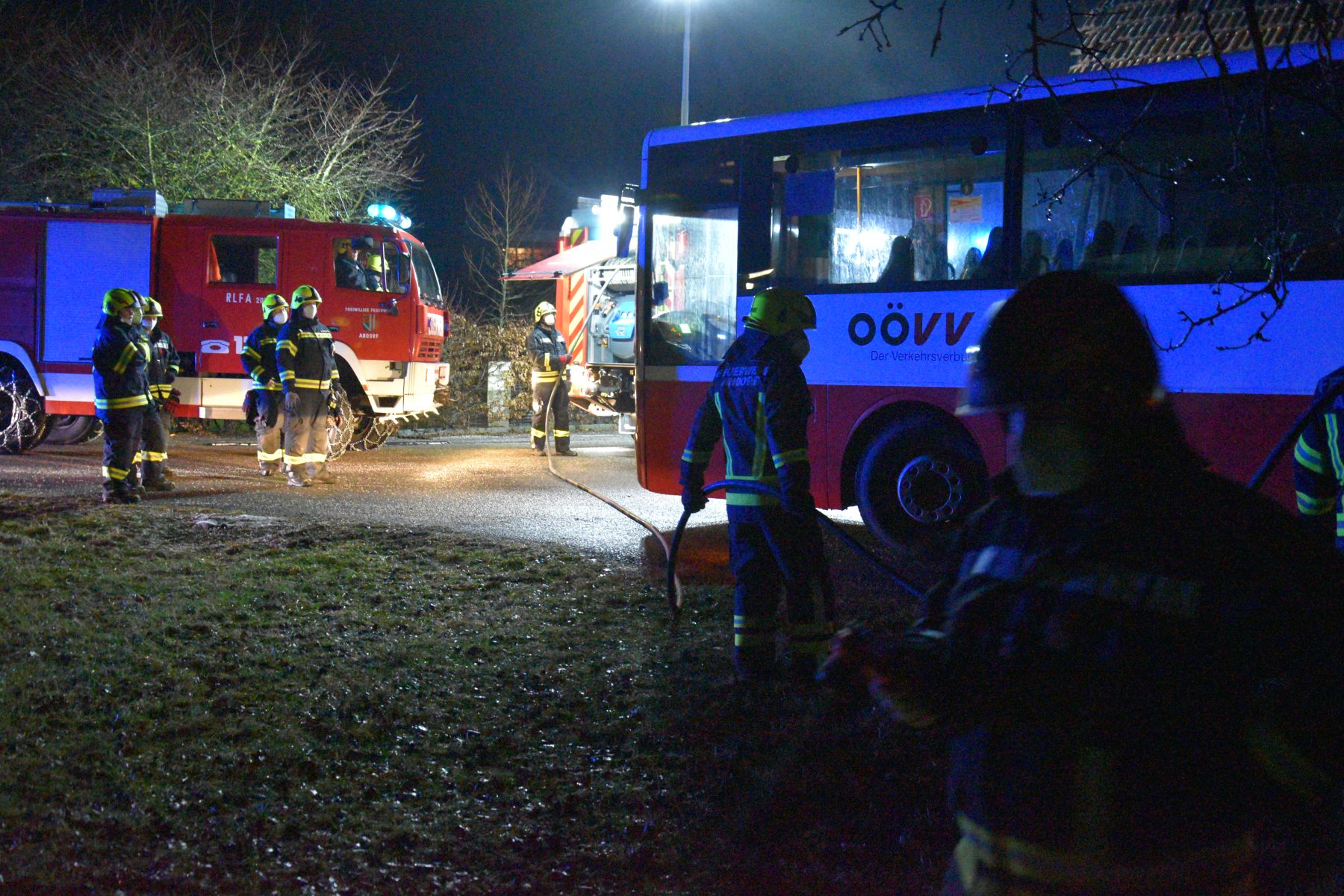 2021 12 28 FF Andorf Busbergung Messenbachgasse FFA 0041