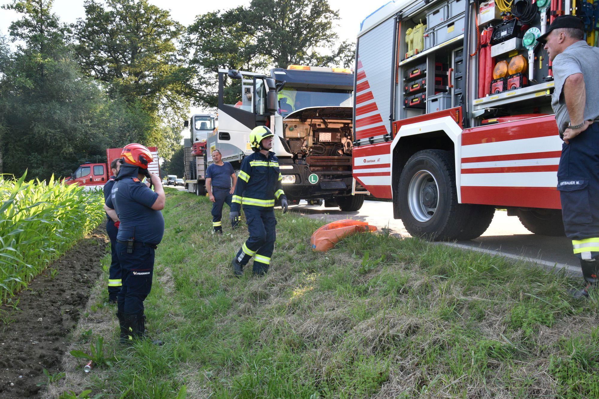 2022 07 05 FF Andorf Oelspur und LKW Bergung Andorfer Landesstrasse Oberholz FFA 1882