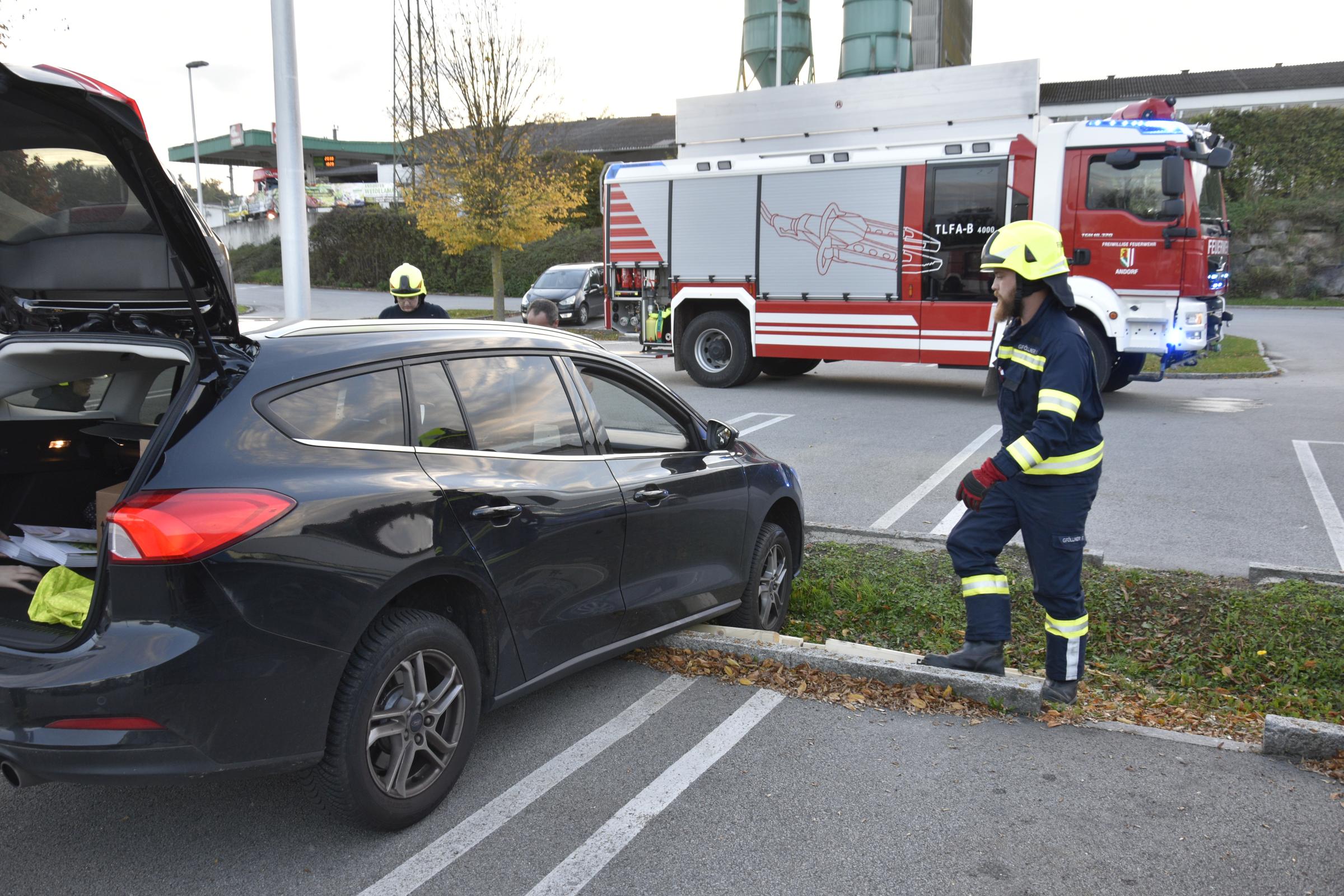 2022 10 10 FF Andorf Fahrzeugbergung EKZ Andorf Sued 20221010173340 FFA2925