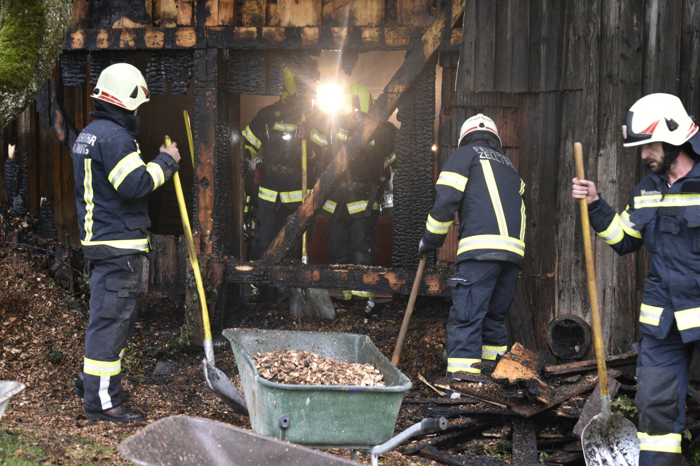 2023 09 19 FF Andorf Hackschnitzelheizungsbrand inZell an der Pram FFA6576