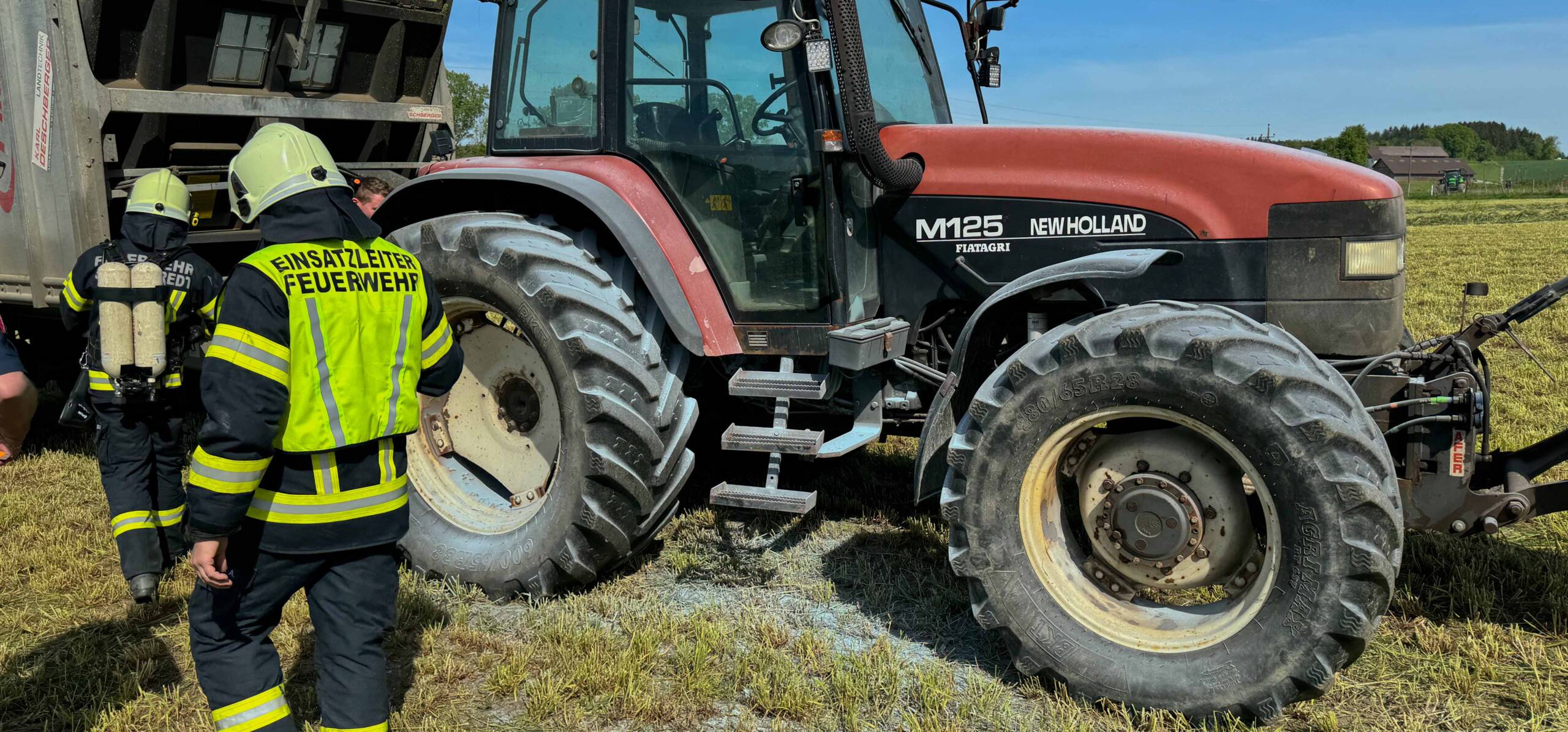 2024 04 29 FF Schulleredt Traktorbrand Traktorbrand Hoetzberg